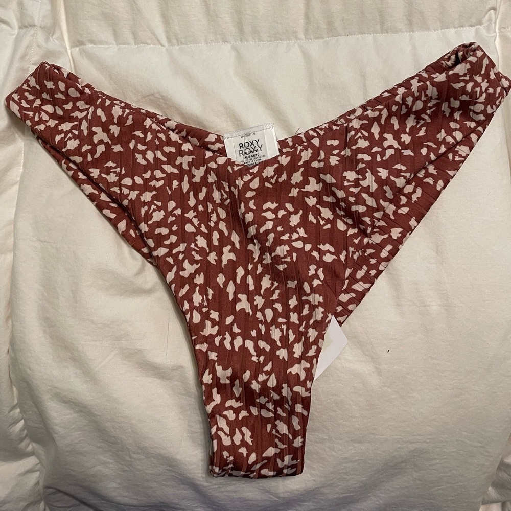 NWT Roxy Bikini Bottom- Size Medium